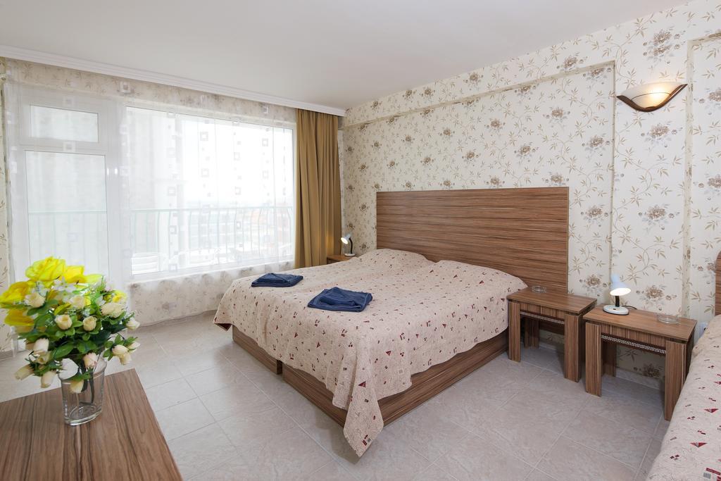 Hotel Yantra Sunny Beach Esterno foto