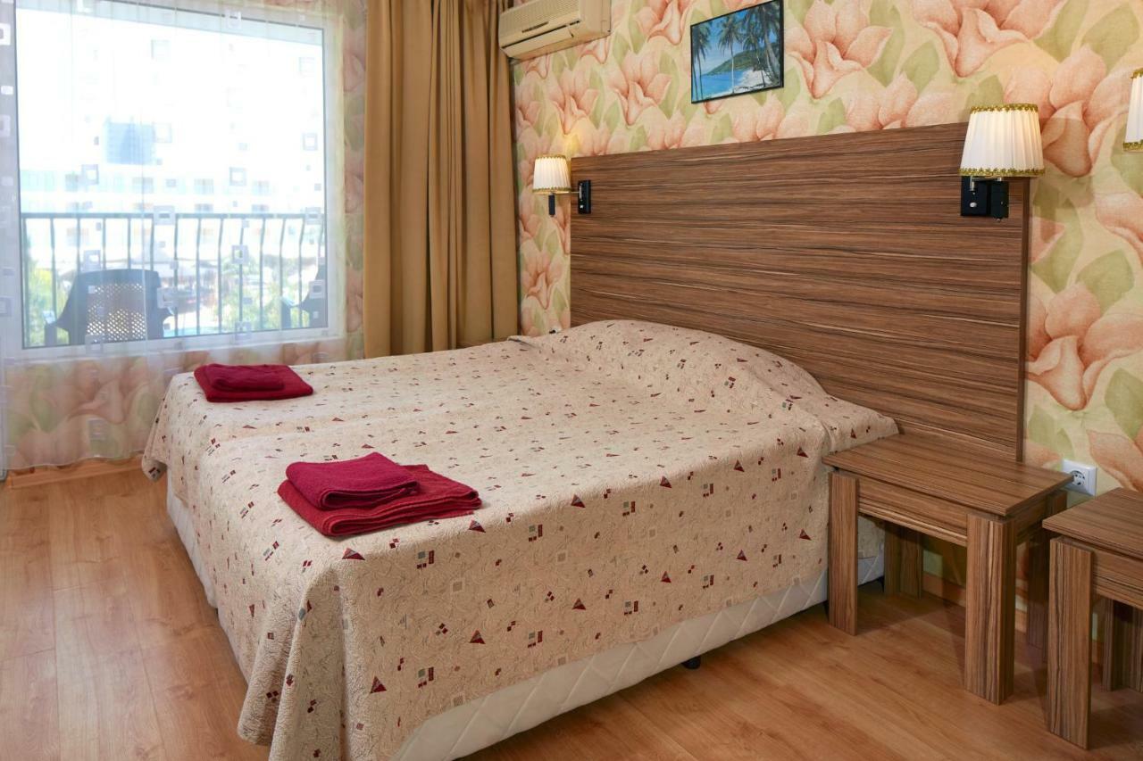 Hotel Yantra Sunny Beach Esterno foto